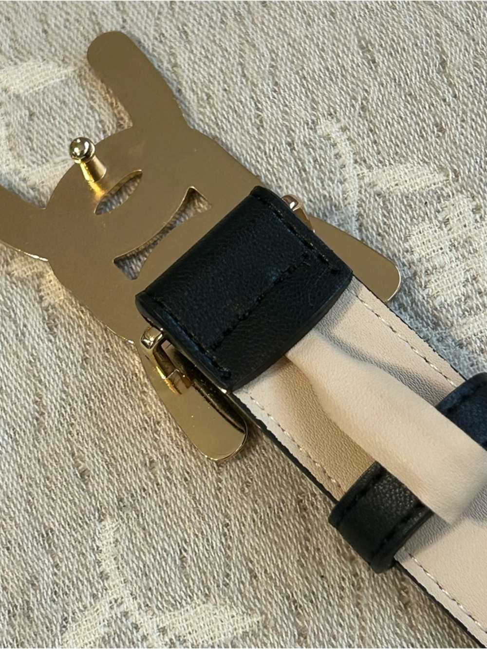 H&M Leather Gold Chain-Link Buckle Belt with Black Strap Size S - Picture 4 of 9